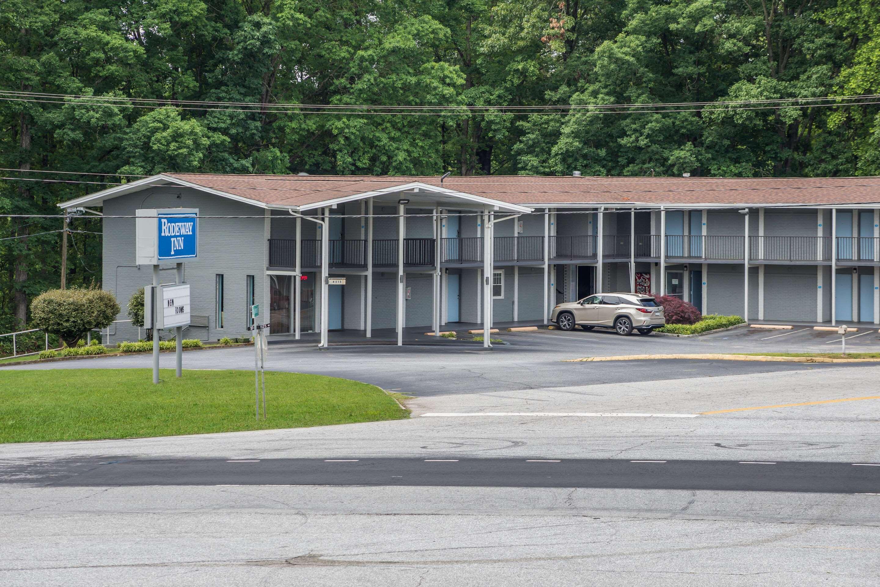 Rodeway Inn Anderson Exteriér fotografie