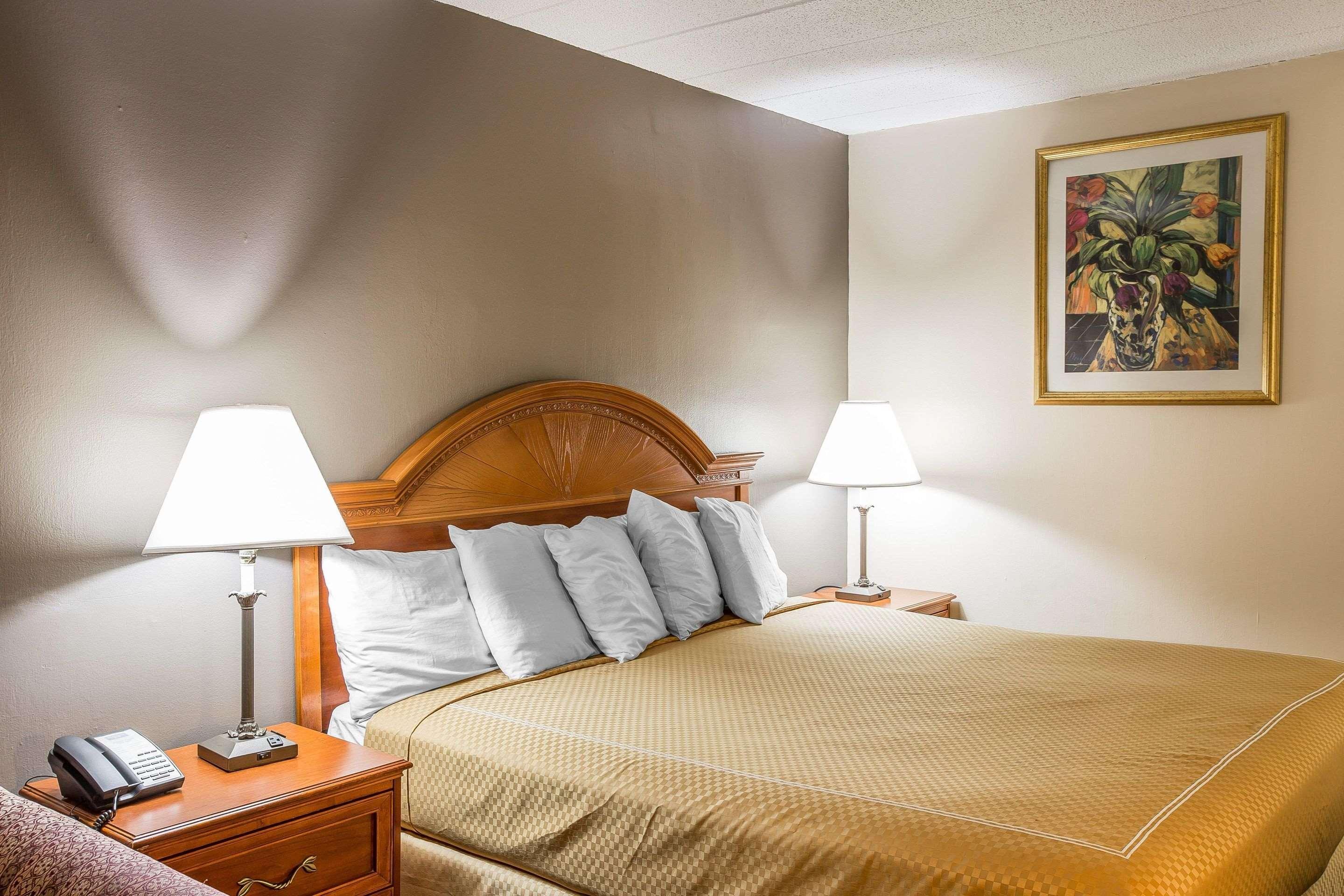 Rodeway Inn Anderson Exteriér fotografie