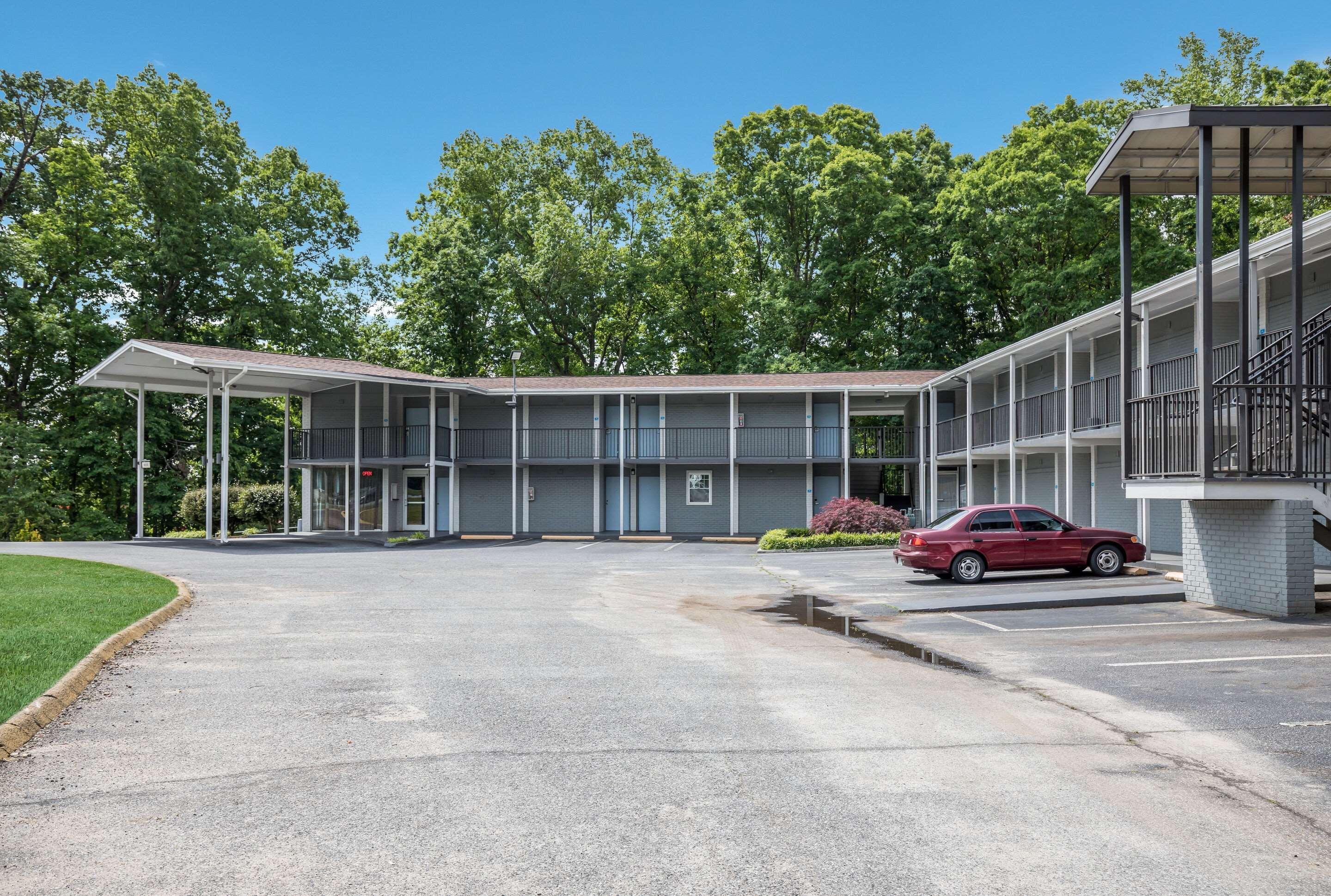 Rodeway Inn Anderson Exteriér fotografie