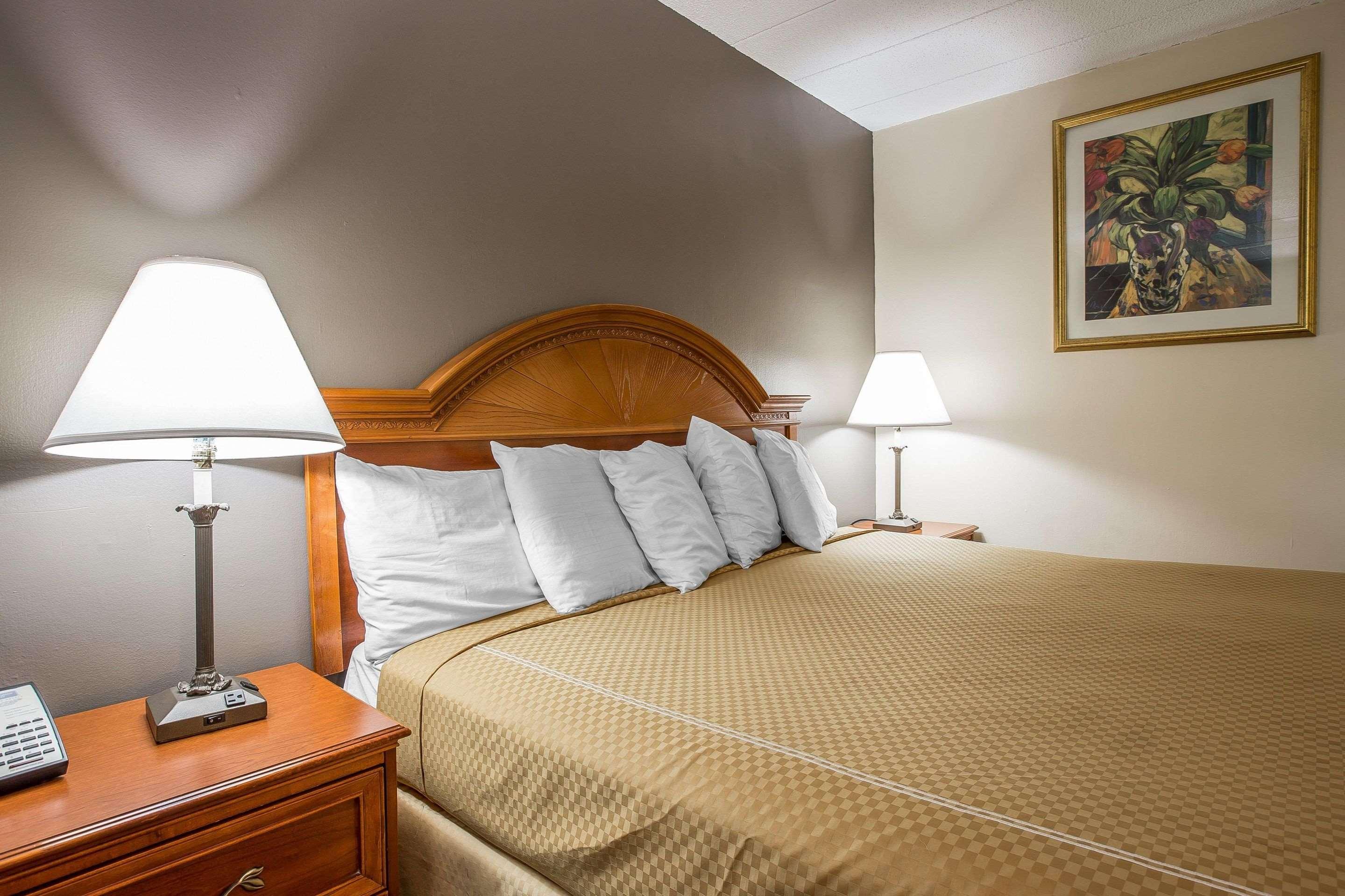 Rodeway Inn Anderson Exteriér fotografie