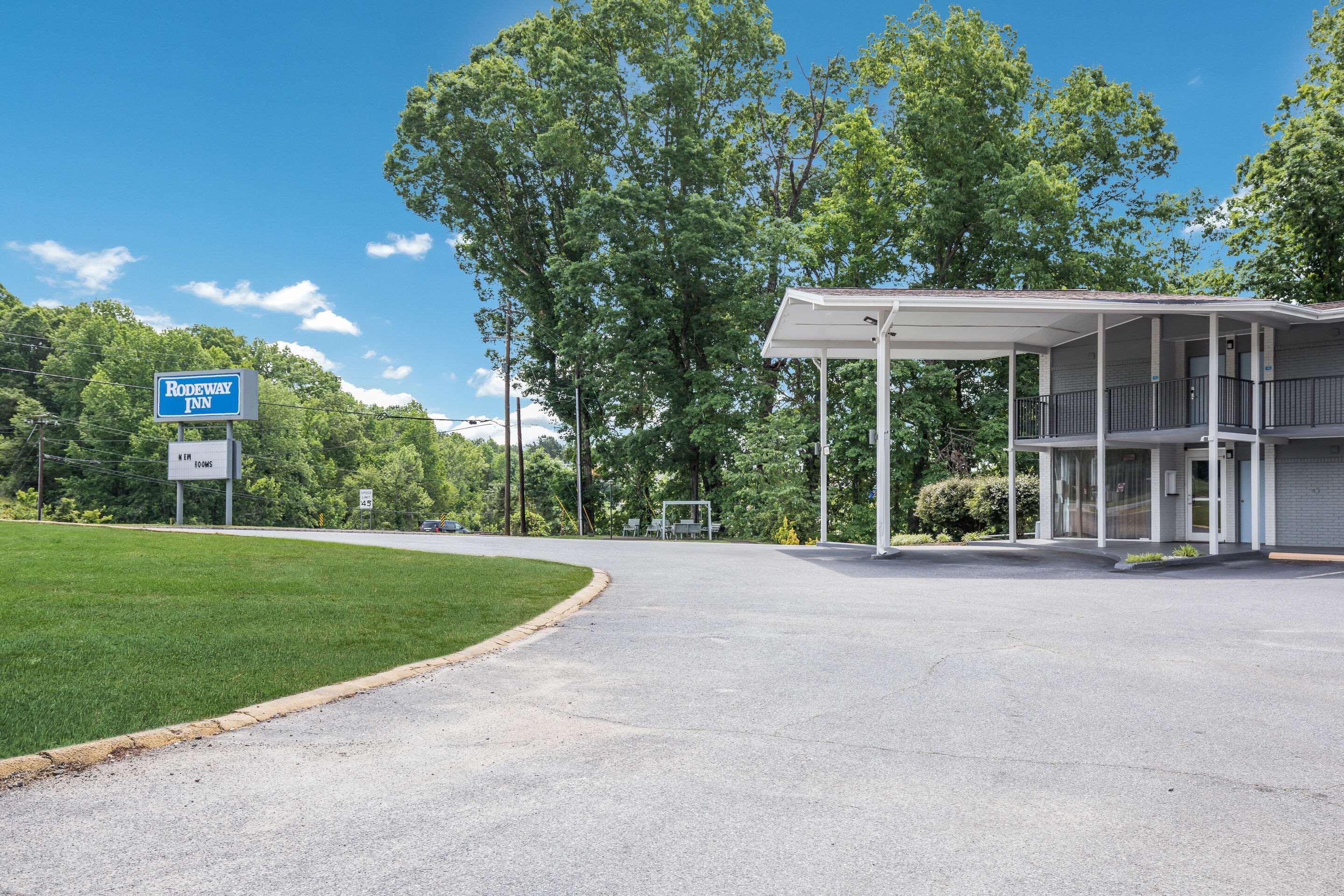 Rodeway Inn Anderson Exteriér fotografie